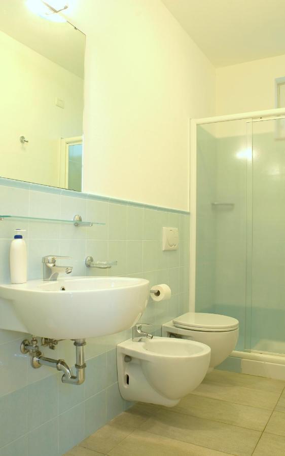 A Durmi Hotell Levanto Exteriör bild