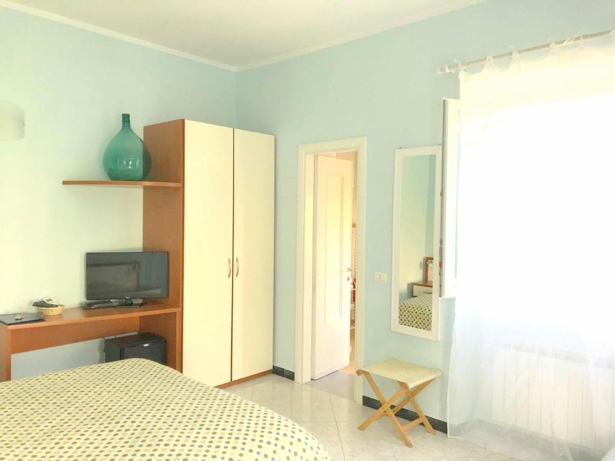 A Durmi Hotell Levanto Exteriör bild
