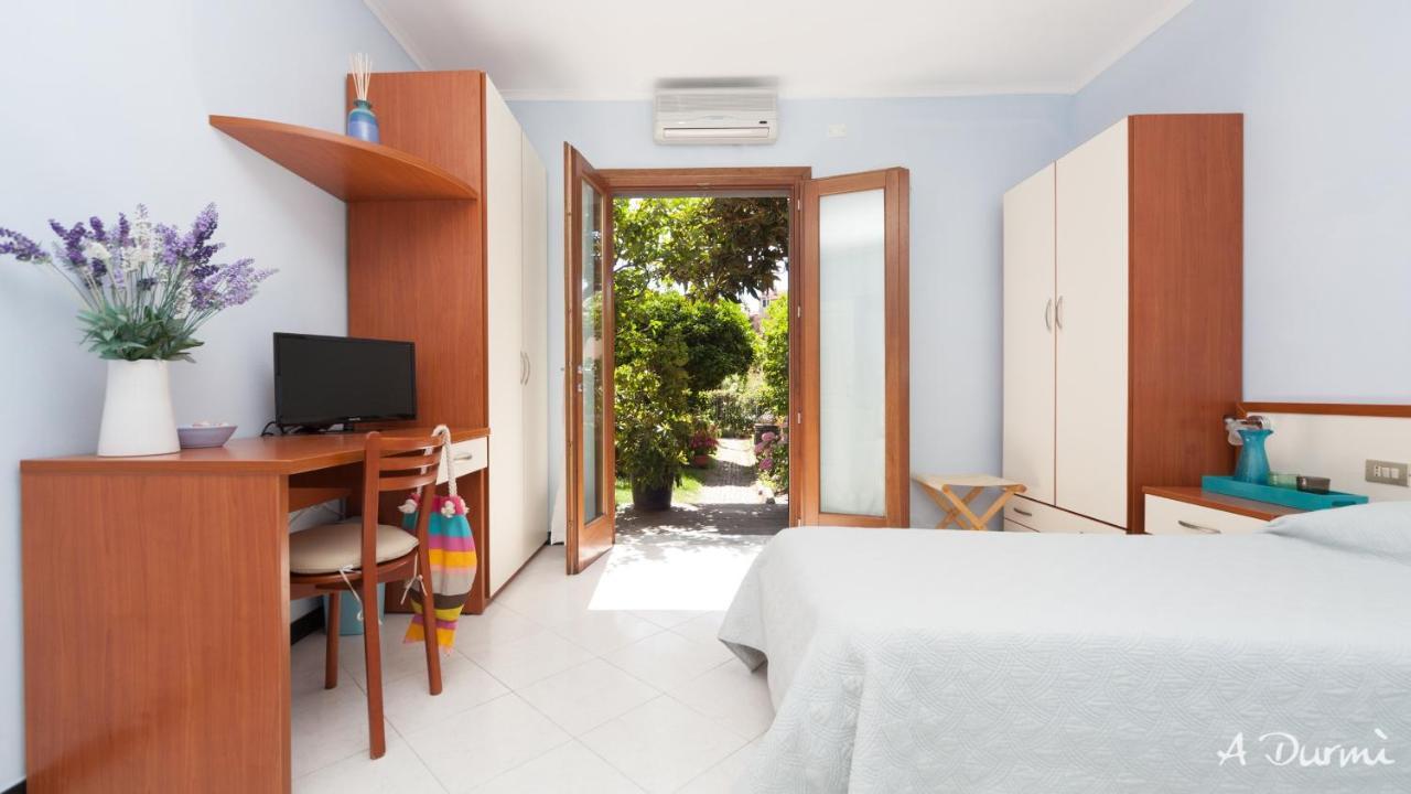 A Durmi Hotell Levanto Exteriör bild