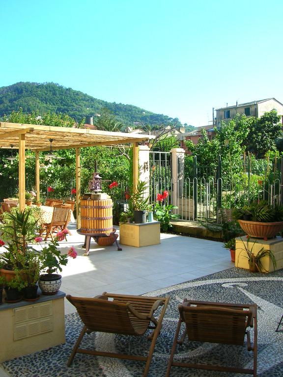 A Durmi Hotell Levanto Exteriör bild